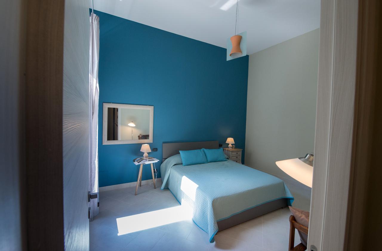 Duomo Regina Apartments เนเปิลส์ ภายนอก รูปภาพ