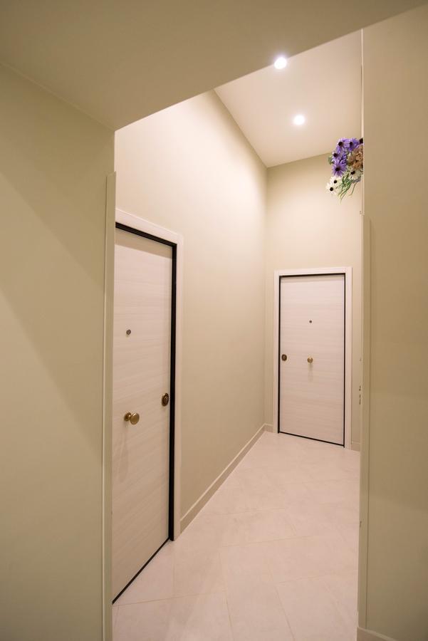 Duomo Regina Apartments เนเปิลส์ ภายนอก รูปภาพ