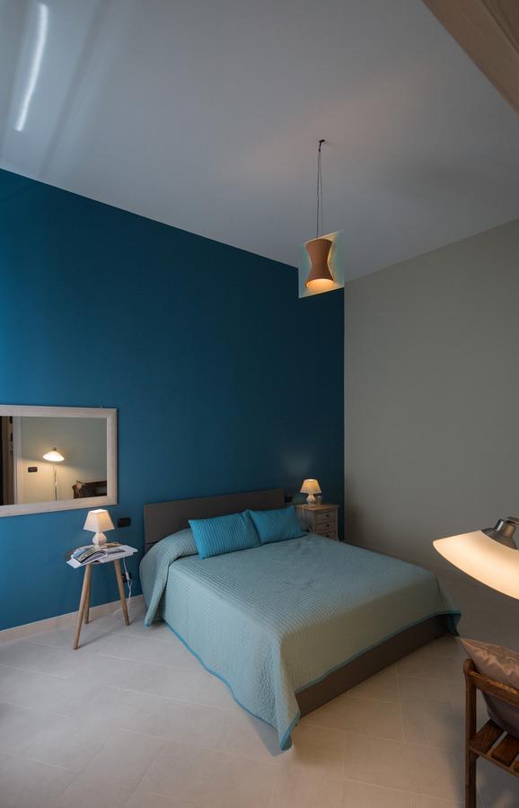 Duomo Regina Apartments เนเปิลส์ ภายนอก รูปภาพ