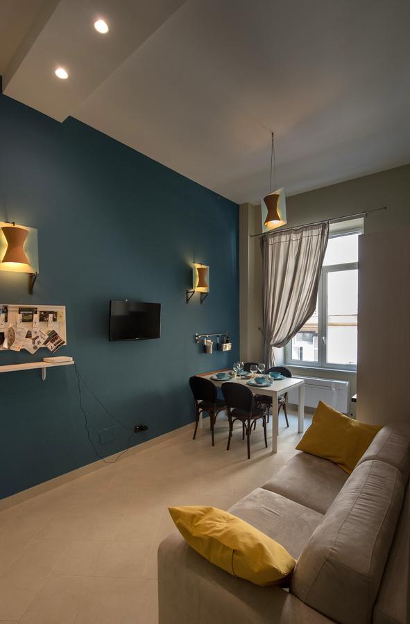 Duomo Regina Apartments เนเปิลส์ ภายนอก รูปภาพ